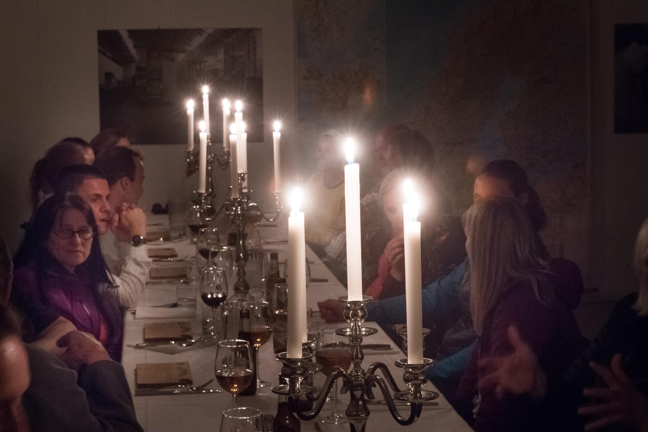 Middag i levende lys